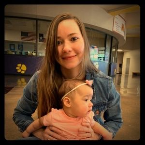 Meet your Posher, Laura